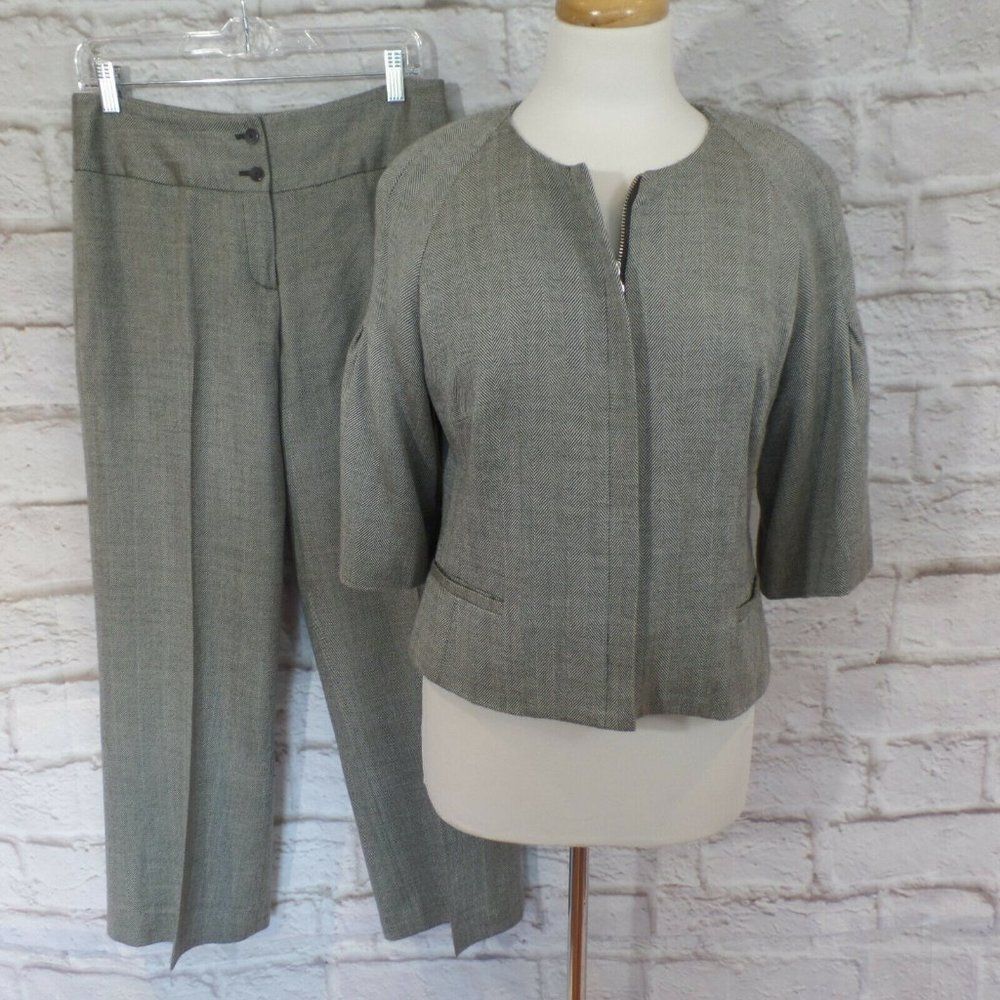 Jones Wear Jones NY Women's sz. 6 Gray Herringbone Peplum Sleeve Pant Suit